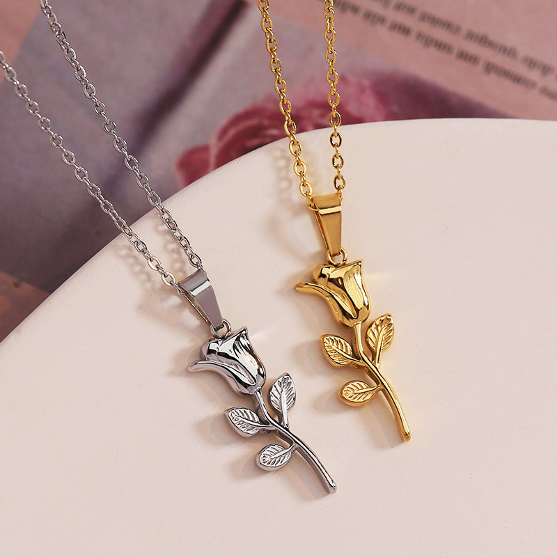 Collier pendentif rose en acie - Birth Flower Necklace avis et prix