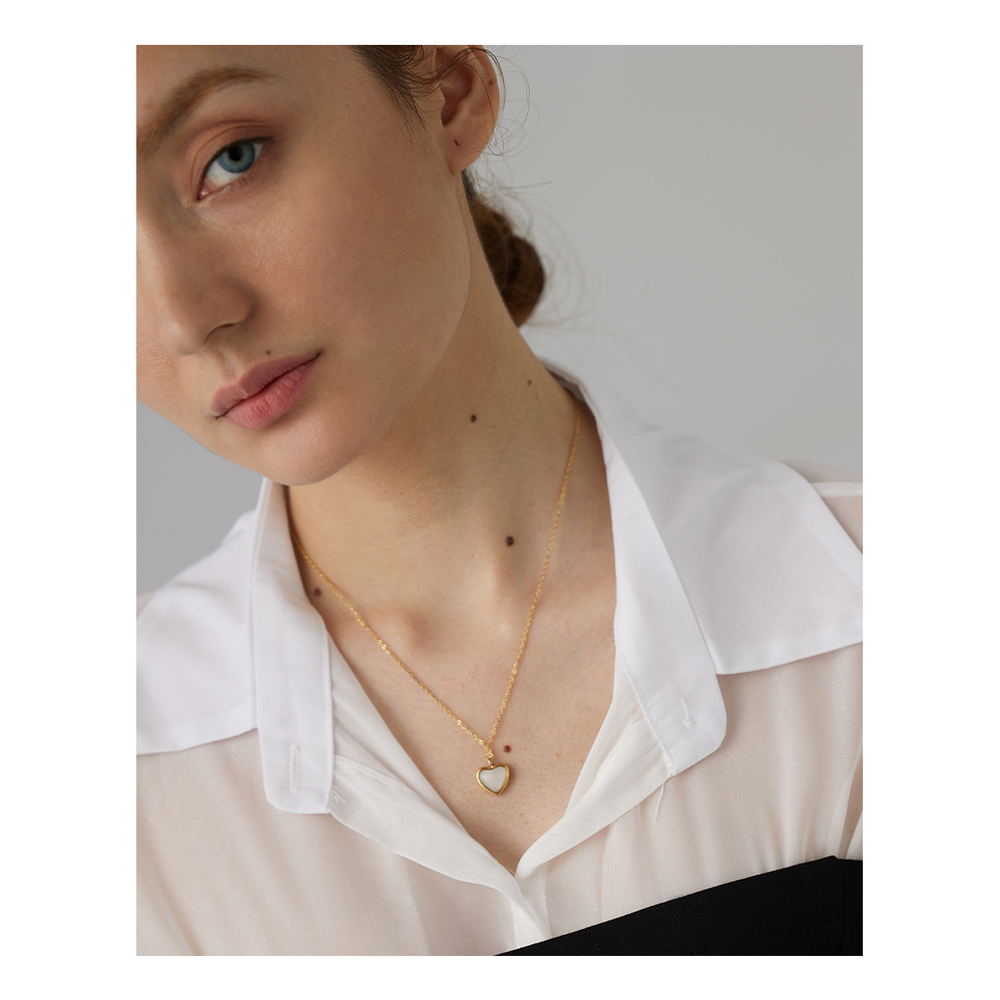 Yhpup – collier pendentif cœur - Birth Flower Necklace avis et prix